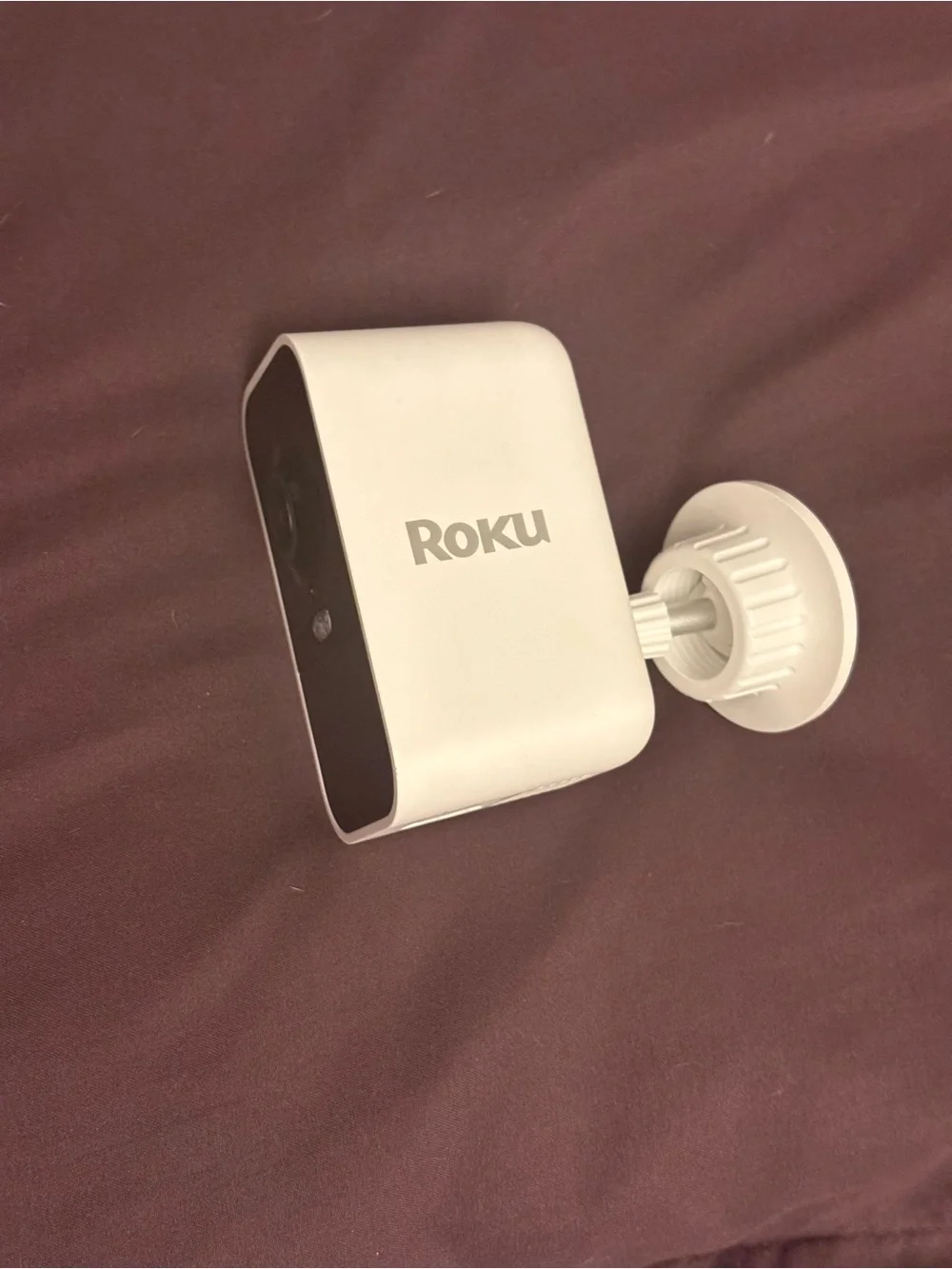 Roku Battery Camera SCB11X Wireless Indoor Outdoor Security Camera 1080p